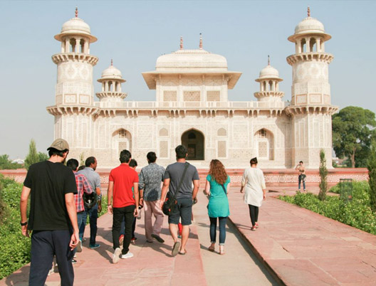 Agra Taj Mahal Sightseeing Tour Car Hire